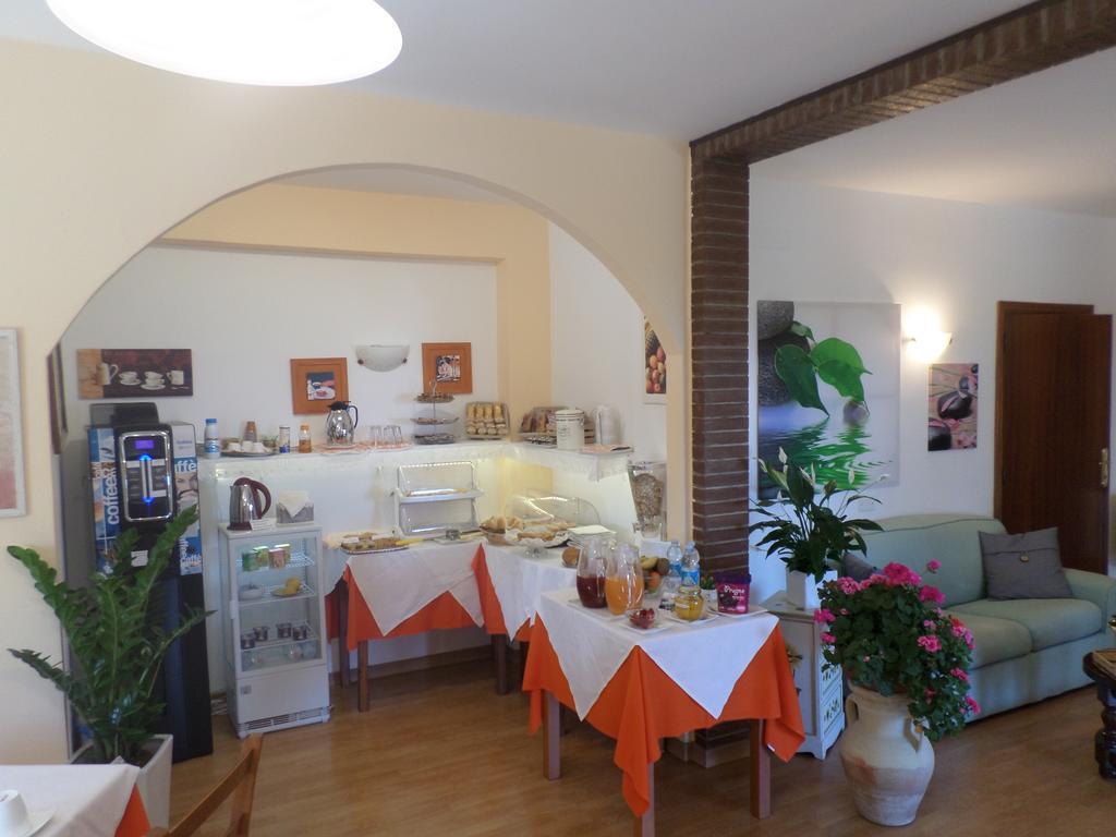 Bed And Breakfast " Il Tesoro Di Mario " Falconara Marittima Exteriör bild