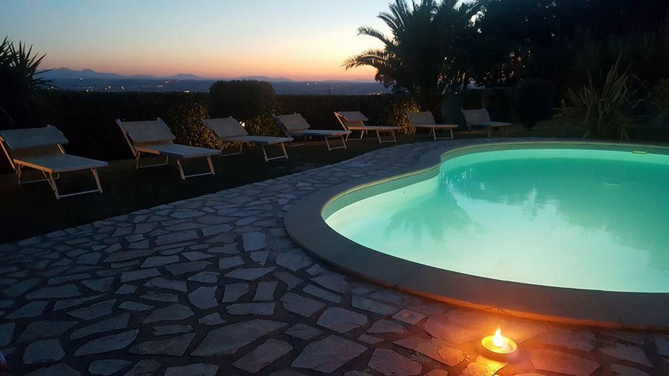Bed And Breakfast " Il Tesoro Di Mario " Falconara Marittima Exteriör bild